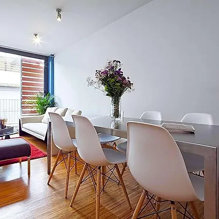Apartment Private Terrace Penthouse That Accommodates 6 Pax Barcelona