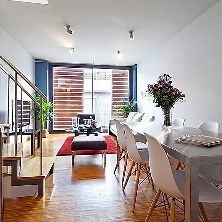Private Terrace Penthouse That Accommodates 6 Pax *